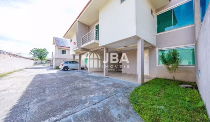 Lindo Triplex em condomínio no Boqueirão