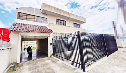 SOBRADO COM TERRENO DE 783,75M²  PROX CORREIO BOQUEIRÃO