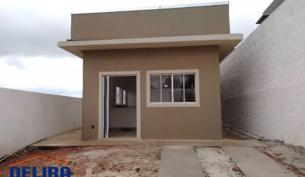 Linda Casa à Venda - Seu Novo Lar com Vista para a Natureza!