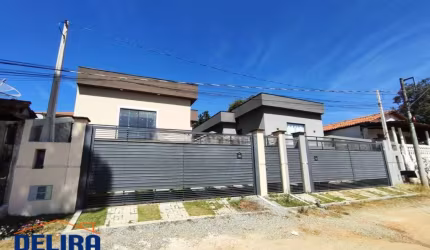 Casa à venda, com 3 dormitórios, apto para financiamento.