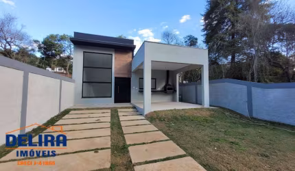 Casa nova á venda com 3 dormitórios, apto para financiamento bancário.