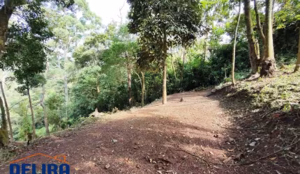 Terreno com tranquilidade em Mairiporã 100% documentado.