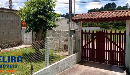 Chácara espaçosa com sala comercial na frente em Terra Preta.