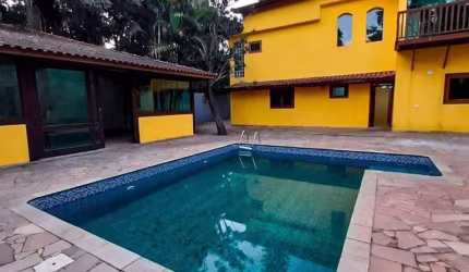 Casa em Mairiporã para Venda ou Locação: Seu Novo Lar Está Aqui
