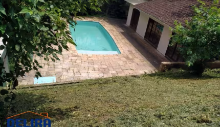 Chácara em Mairiporã, com área total de 2000 m² em condomínio.