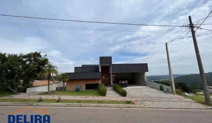 Bela Casa com 3 Quartos e Churrasqueira no Residencial Morada do Sol