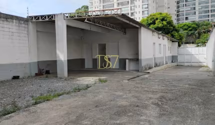 GALPÃO COM TERRENO PARA ALUGAR E VENDER - NOVA PETROPOLIS COM 2 FRENTES.
