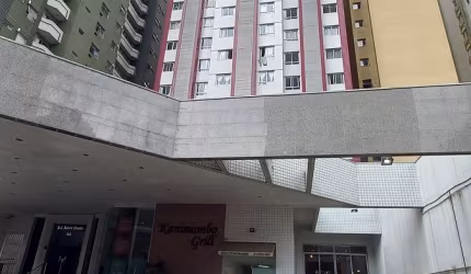 Ap mobiliado - Edifício Saint Denis 152