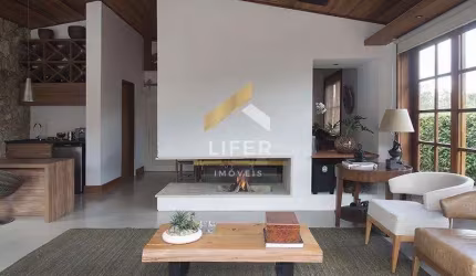 Casa em condomínio fechado com 3 quartos à venda na Rua Passeio do Horizonte, 120, Curral, Ibiúna, 458 m2 por R$ 1.800.000