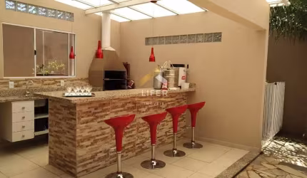 Casa em condomínio fechado com 3 quartos à venda na Alameda Carlos de Carvalho Vieira Braga, 999, Colina dos Pinheiros, Valinhos, 235 m2 por R$ 1.850.000