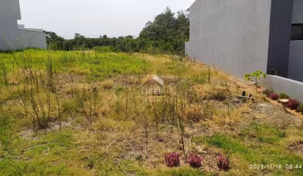 Terreno em condomínio fechado à venda na Rua Sete, 641, Residencial Parque Bela Vista, Monte Mor por R$ 205.000