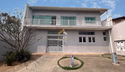 Casa com 4 quartos à venda na Rua Maria da Glória Vilela, 582, São Bernardo, Campinas, 180 m2 por R$ 550.000