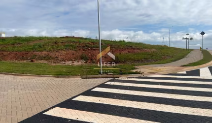 Terreno em condomínio fechado à venda na Rua Romilda Aparecida Cruz, 1, Residencial Jatibela, Campinas por R$ 680.000