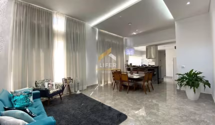 Casa com 3 quartos à venda na Atílio Giarola, 700, Jardim Colônia, Jundiaí, 300 m2 por R$ 1.900.000