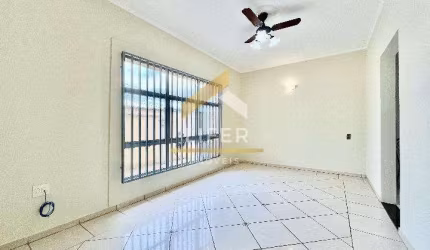 Casa com 3 quartos à venda na Rua Venezuela, 489, Jardim do Trevo, Campinas, 255 m2 por R$ 750.000