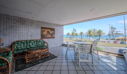 Apartamento a venda  na Avenida Lucio Costa no Recreio dos Bandeirante! Oportunidade Imperdível!!