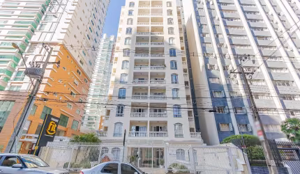 Lindo apartamento no Batel próximo a Praça do Japão