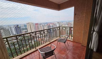 Apartamento 100m² mobiliado, 3 quartos, sendo 1 suite na Vila Bastos em Santo André