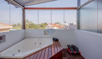 Sobrado com 283m² suíte master e piscina no Planalto - São Bernardo do Campo