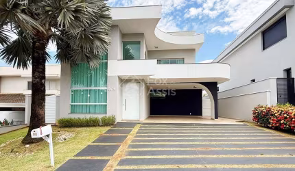 Sobrado à venda Condomínio Villagio.