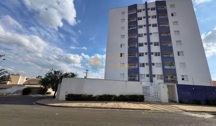 Apartamento á venda Santa Cruz.