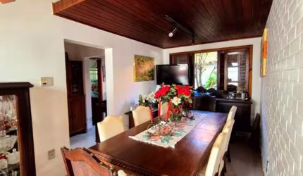 Casa com 6 quartos à venda na Rua Fernandes Couto, 1, São Francisco, Niterói por R$ 700.000