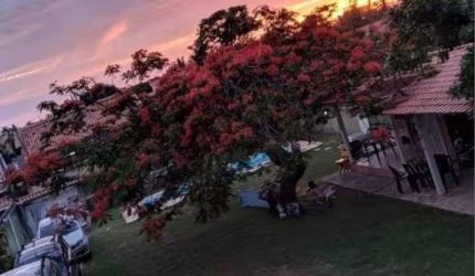 CASA, 4 DORMITÓRIOS