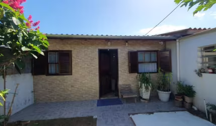 Casa com 2 quartos à venda na Servidão Manoel Cezário Coelho, 183, São João do Rio Vermelho, Florianópolis, 48 m2 por R$ 255.000