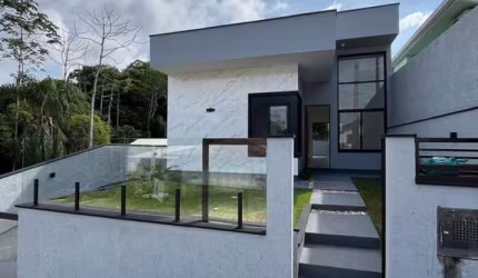 Casa com 3 quartos à venda na Rua Vereador Eugênio Manoel da Cunha, 152, Forquilhas, São José, 73 m2 por R$ 650.000