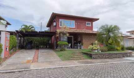 Viva o Paraíso em Piatã: Casa de Alto Padrão com Energia Solar e Porteira Fechada no Condomínio Mais Desejado!