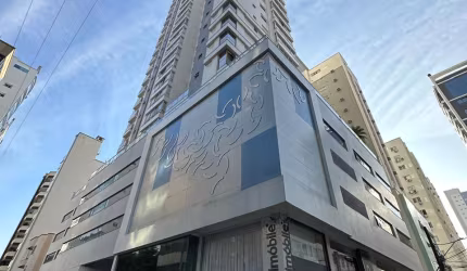 Apartamento de 3 Suítes com 3 vagas de garagem