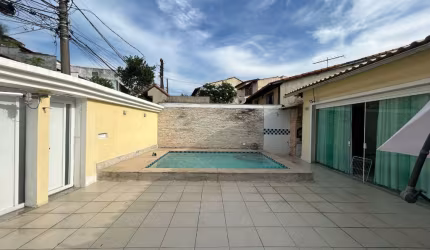 Vendo Excelente Casa Com 3 Quartos Na Taquara