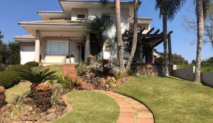 Belíssima casa à venda