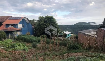 Terreno amplo em Nova Petrópolis em localização central.