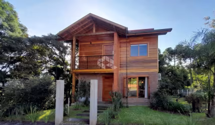 Casa Mista tipo chalé com   2 quartos