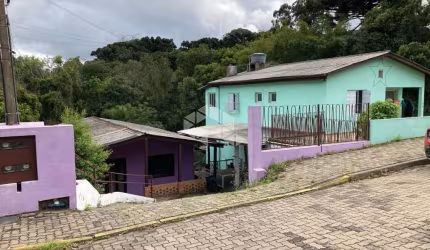 Casa ampla e terreno amplo