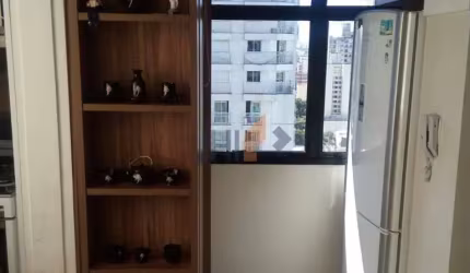 Apartamento com 2 suítes, 106 m²,  duas vagas. para locação na Pça. Benedito Calixto