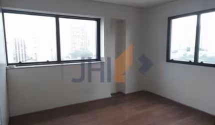 Conjunto comercial para locação, com 45 ou 90m² 1 banheiro e 1 vaga.