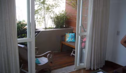 Apartamento duplex com 145 m² em Pinheiros, para locação