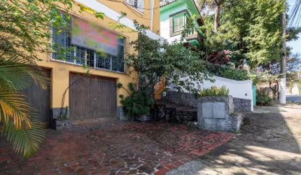 Casa comercial com 330 m² no Jardim das Bandeiras para locação