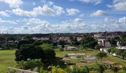Apartamento 3/4 em  condomínio clube