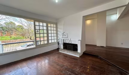 Casa à venda em São Leopoldo - Fião: Churrasqueira, Lareira, Cozinha, Área de serviço e mais!