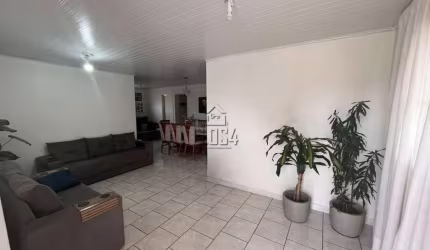 Casa à venda em Santos Dumont, São Leopoldo - Churrasqueira, Sacada e Portão Eletrônico