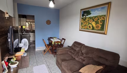 Linda casa Jardim Dom Vicente R$ 210.000,00