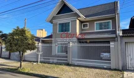 Sobrado com 4 quartos, piscina e edícula - São José dos Pinhais-PR