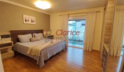 Excelente Sobrado à Venda no Monte Líbano, São José dos Pinhais-PR  3 Quartos  1 Suíte  2 Salas  3 Vagas   280 m² de Área