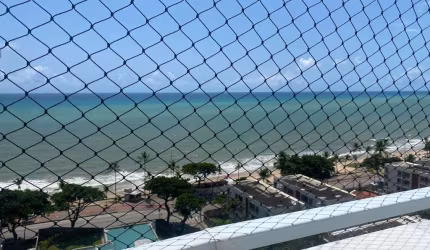 Apartamento com 04 quartos e 02 suítes na Rua Setúbal.