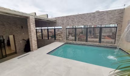 Cobertura Duplex Reformada no Boqueirão - Conforto e Sofisticação Próximo à Praia