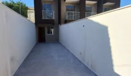 Casa Geminada Duplex   entrada independente à venda 124m² de area construida, 3 quartos ,2 suítes Bairro Vila Clóvis -Belo Horizonte.