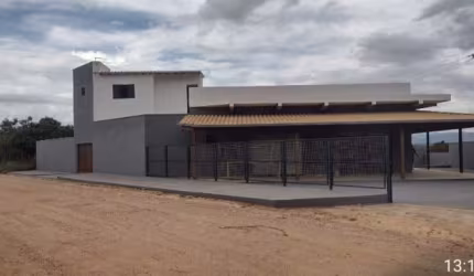 Vende-se Excelente Loja comercial, em um ponto privilegiado trevo de Curralinho (Perto da Serra do Cipó!) localizada no melhor ponto, Nas margens da MG10, KM 77 !